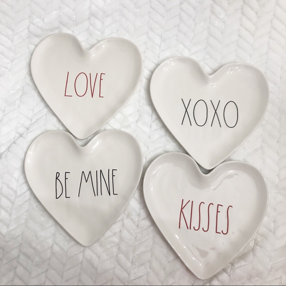 Rae Dunn | Artisan Heart Plates Love Be Mine Kiss
